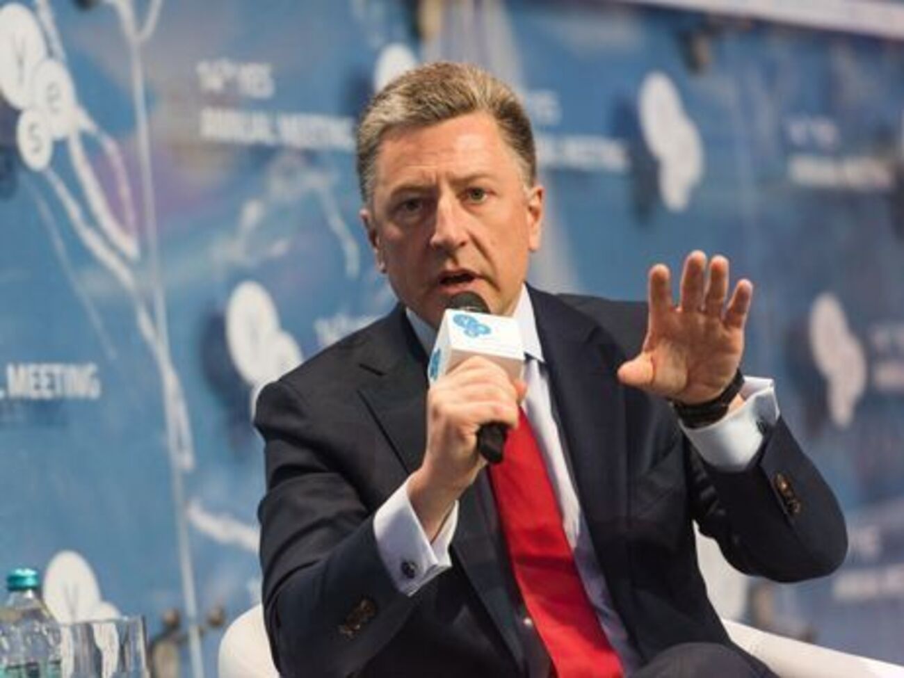 Волкер: Росія тривалий час посилює свою військову міць