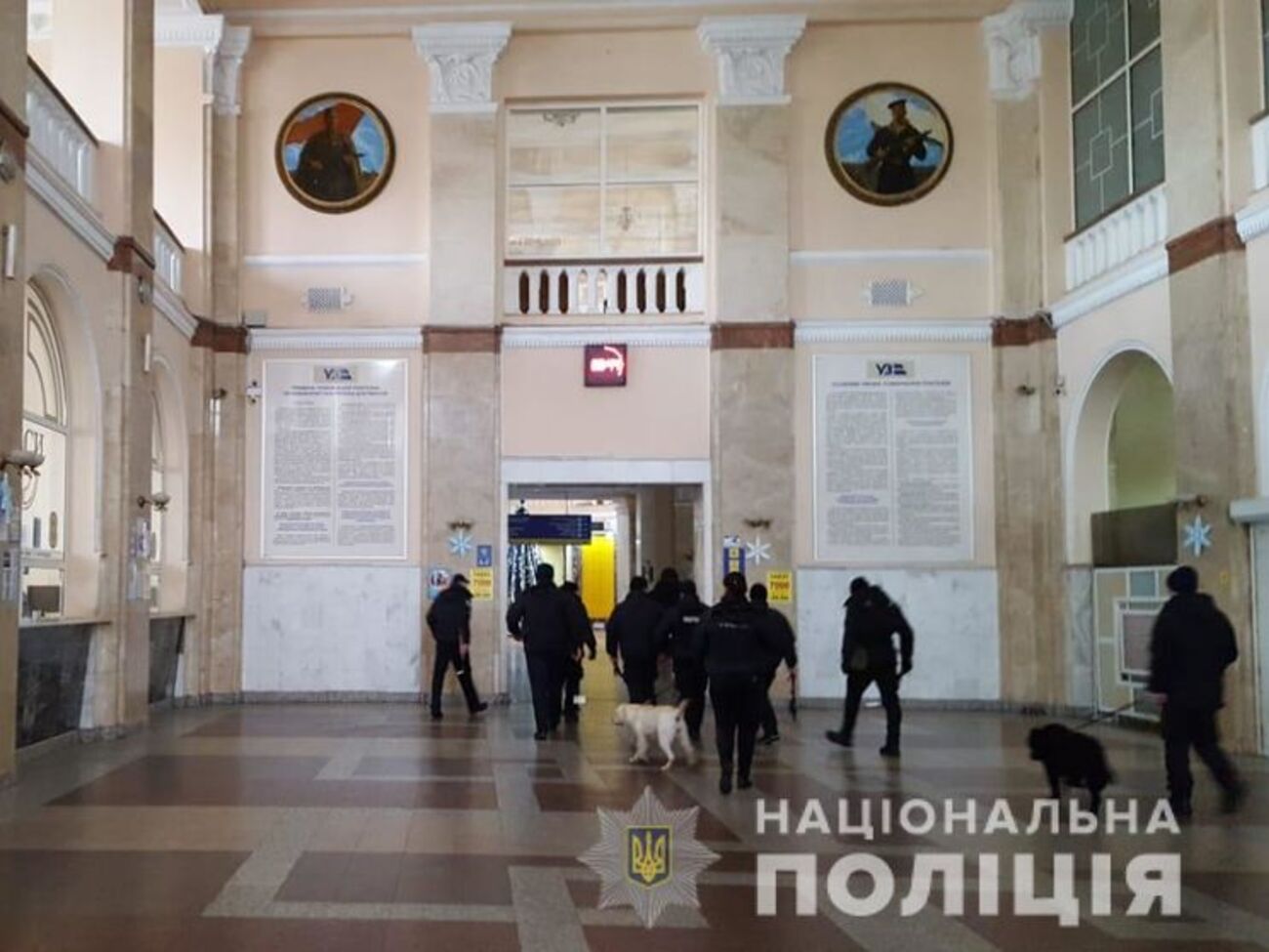 Автовокзал і залізничний вокзал в Одесі відновили роботу
