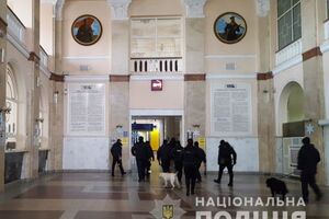 Автовокзал і залізничний вокзал в Одесі відновили роботу