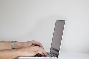 Помощники региональных руководителей по SMM будут заниматься работой с соцсетями, местными блогерами, а также продвижением контента