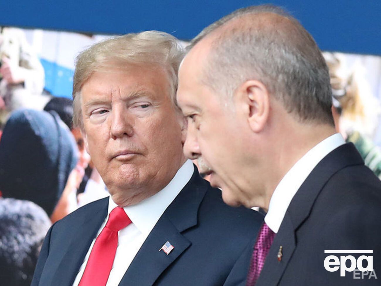 Трамп і Ердоган обговорили виведення американських військ із Сирії телефоном