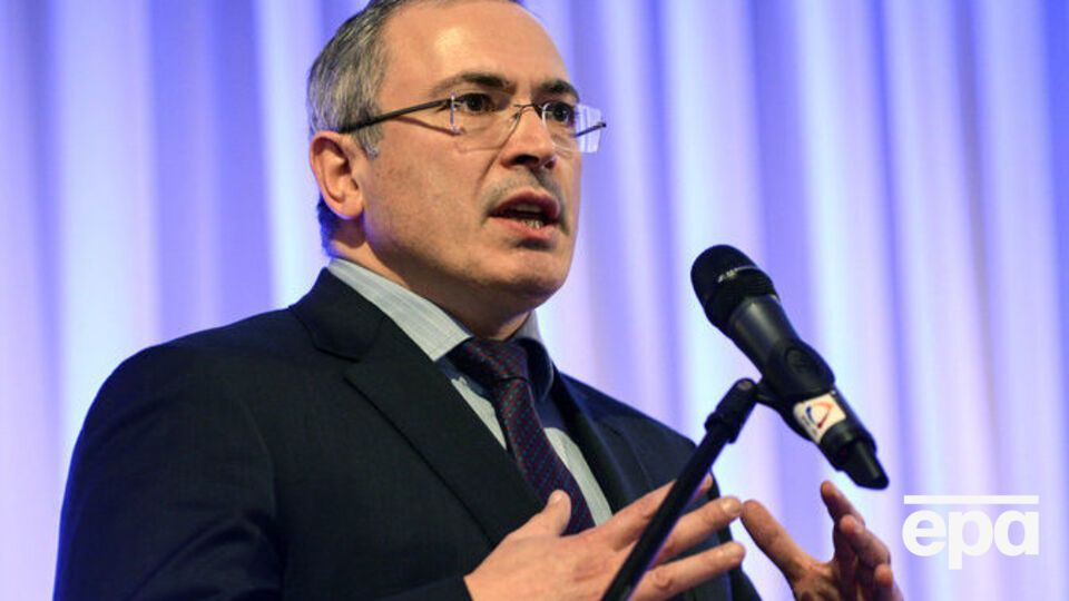 Ходорковский: Журналисты говорят: мы даем факты, а интерпретируют их люди сами. А Путин сказал: я дам факты – и дам к ним свои интерпретации