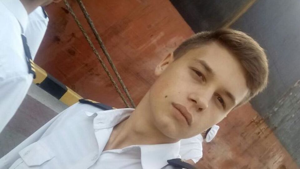 Ейдер: Найважче – дивитися у вікно і бачити далеко сотні машин, людей, які вільні