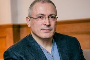 Ходорковский: Версия о том, что в убийстве виновна местная группировка, которая случайно ограбила журналистов, должна быть забыта