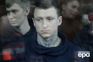 Мамаеву (на переднем плане) не позволяют видеться с Кокориным