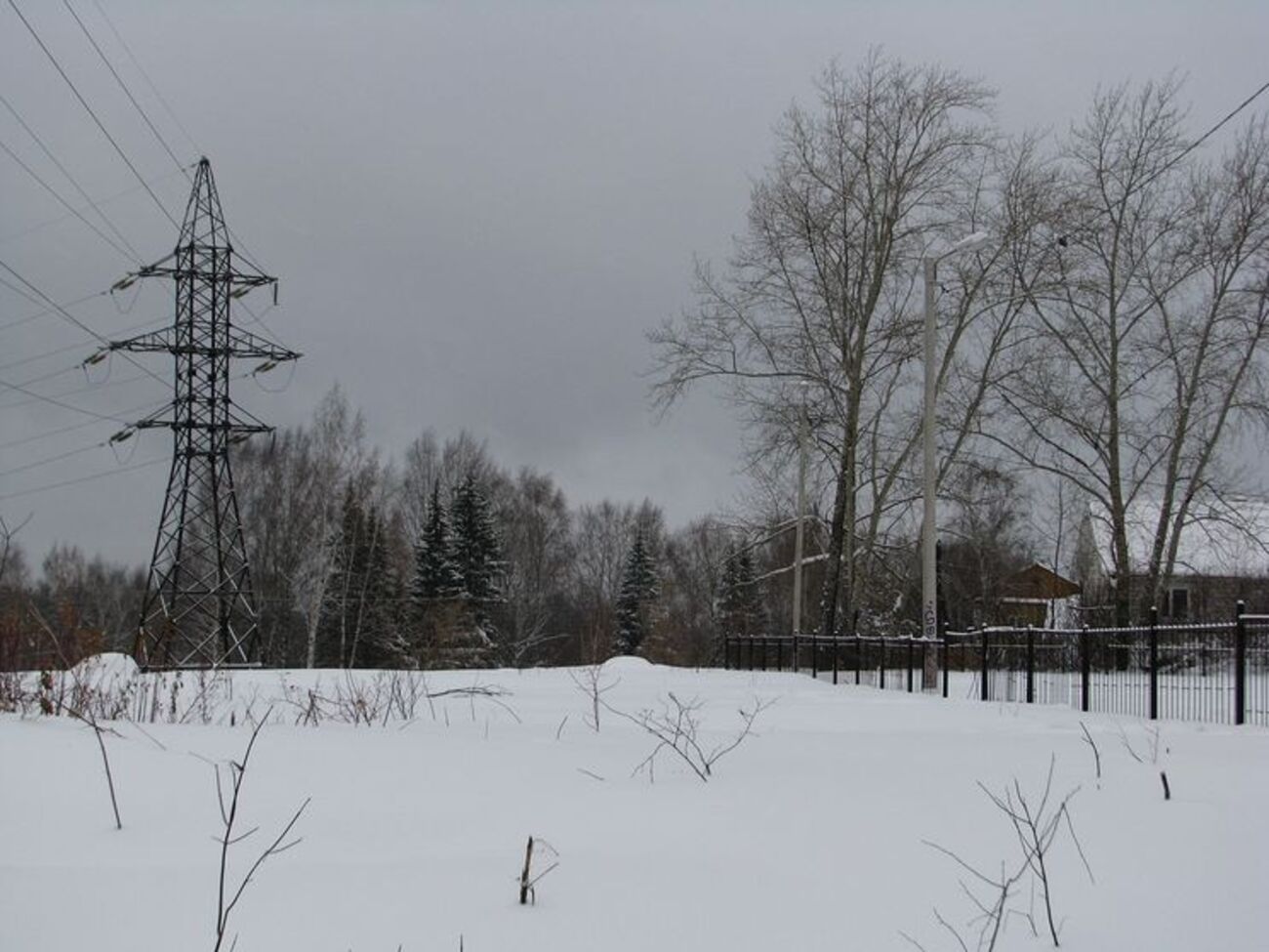 До відновлення електропостачання залучено бригади обленерго