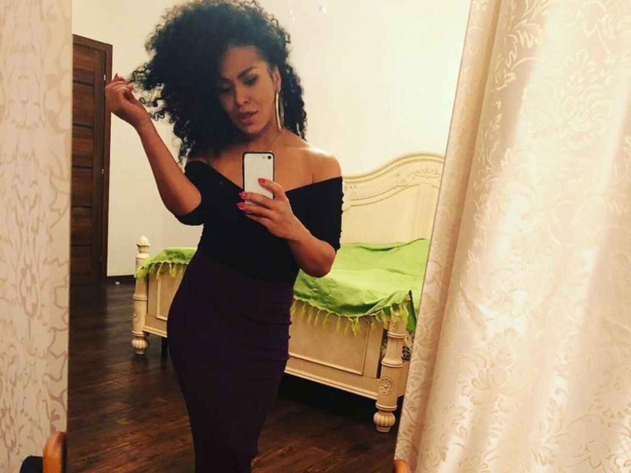 Гайтана:&nbsp;Обещаю, что в следующем, 2019-м году, научусь стильно брить бороду своему мужу