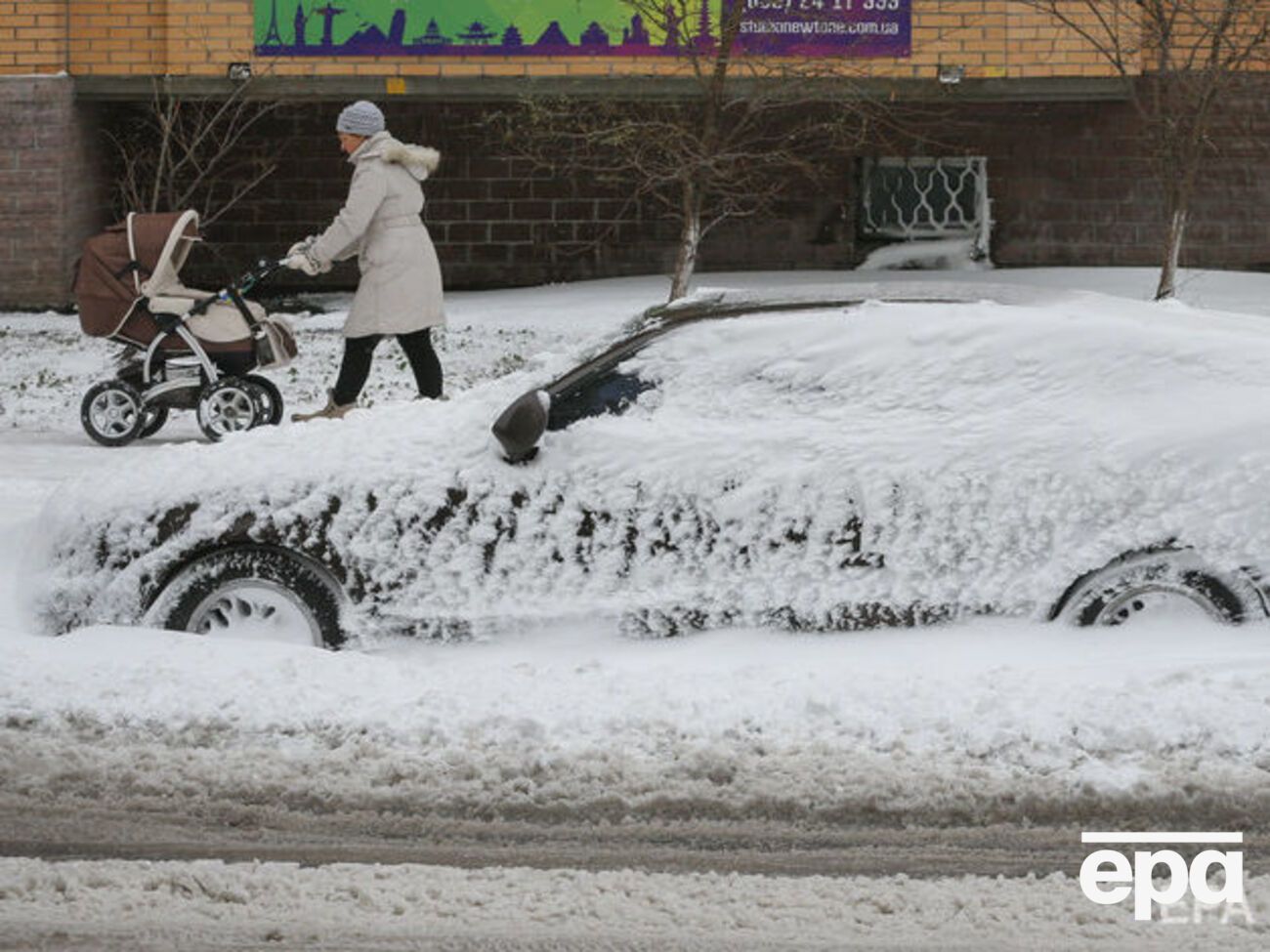 Сніг іде по всій Україні