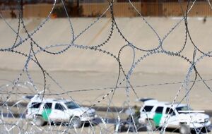 Отца и ребенка задержали за незаконное пересечение границы США