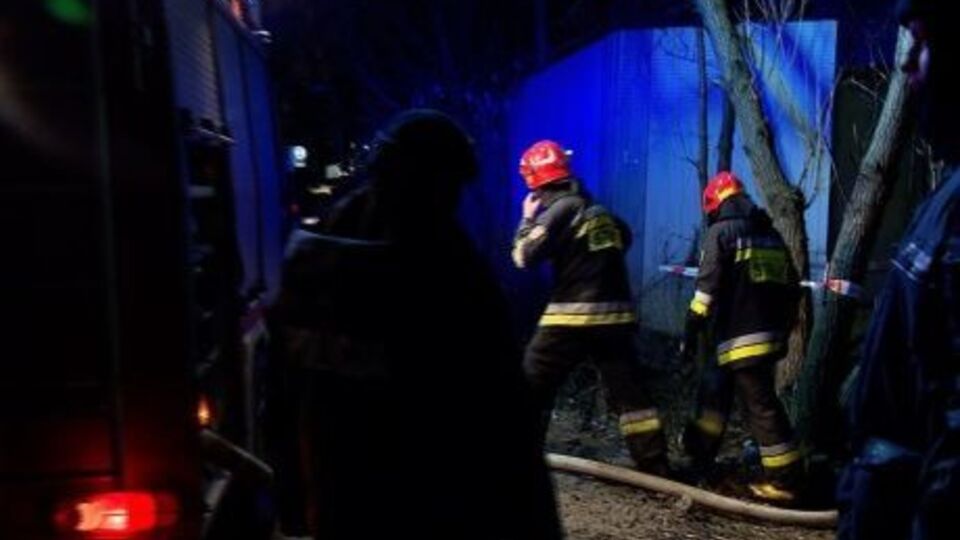 По предварительной версии, во время пожара погибли бездомные