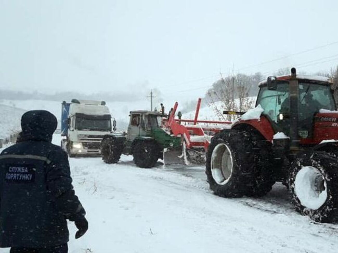 Проїзд дорогами Полтавської області обмежено через замети