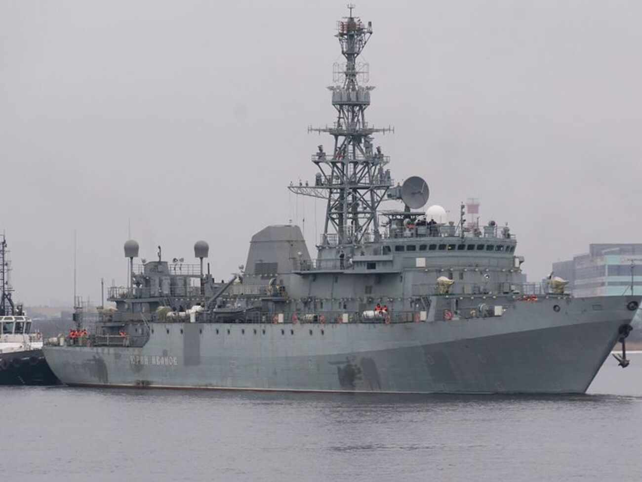 Розвідувальний корабель "Юрій Іванов" наблизився до кордону з Латвією