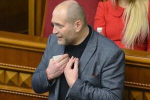 Зеленський ще може стати тим, хто змінить життя. Може і не стати. Але шанс є. Інші за останні 27 років уже показали, на що здатні