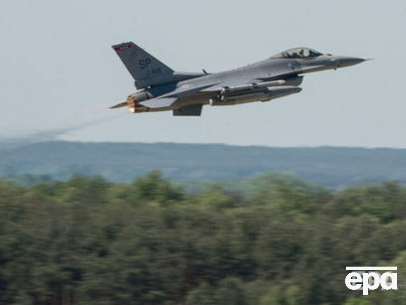 Конашенков заявив, що для обстрілу в небо піднялося шість винищувачів F-16 ізраїльських ВПС