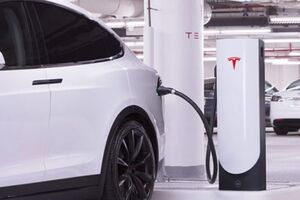 Заправки Tesla распространены в США и на западе Европы