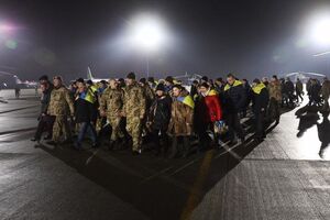 27 декабря 2017 года освободили 74 украинца