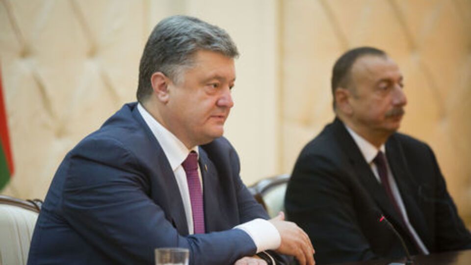 Порошенко зняв із посади посла України в Азербайджані