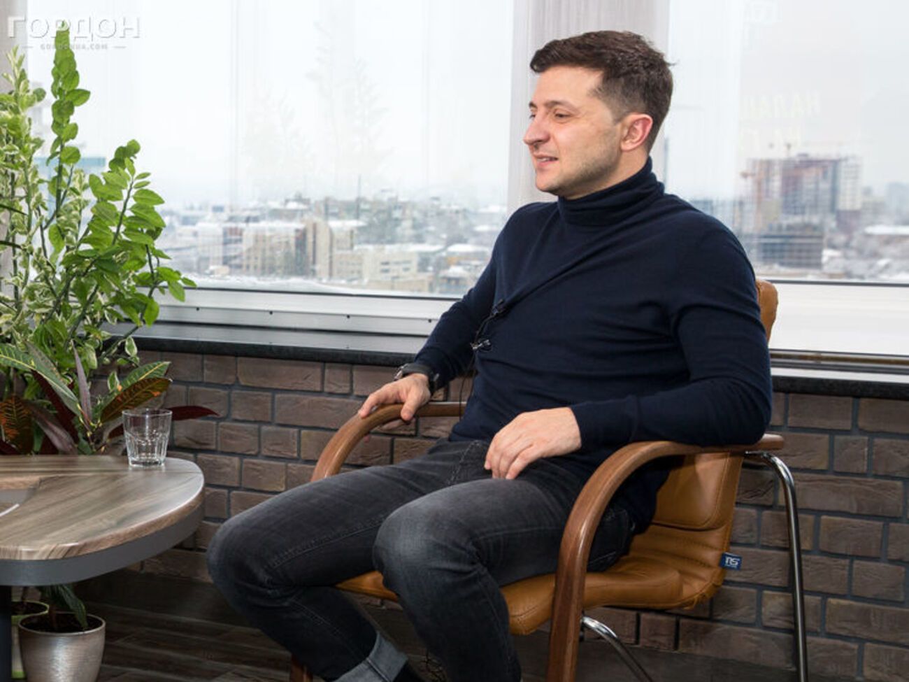 Зеленський: Олігархи не мають права впливати на політику новин