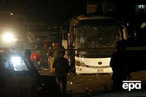 Автобус підірвали у передмісті Каїра