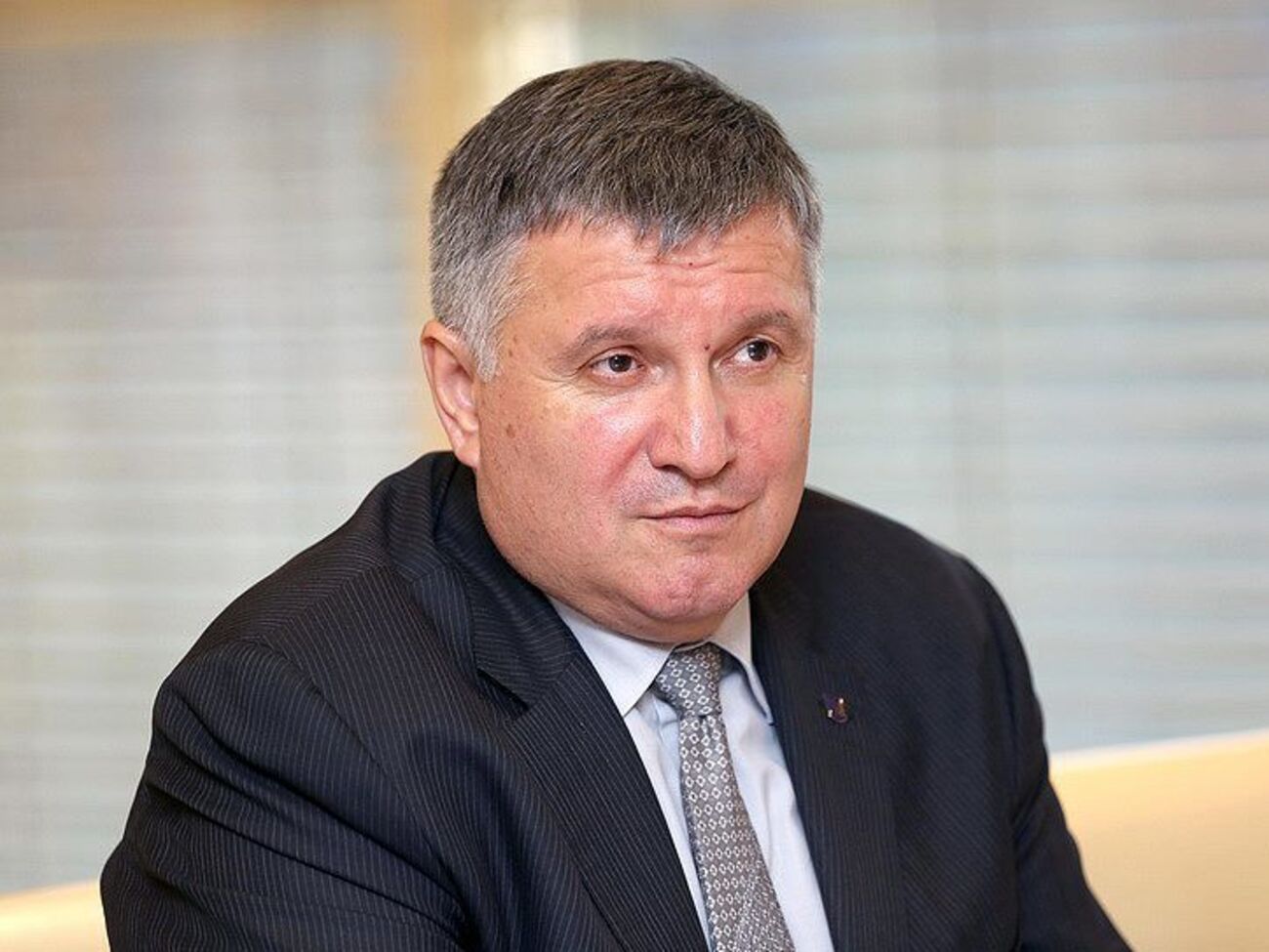 Аваков об ID-картах:&nbsp;Есть сложности переходного периода &ndash; на местах не хватает картридеров, и человек вынужден носить с собой дополнительную бумажку с пропиской