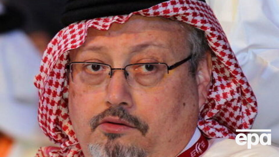 Хашоггі (на фото) назвав спадкоємного принца Саудівської Аравії звіром