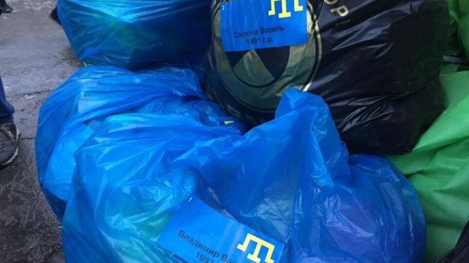 Крымскотатарские активисты хотят, чтобы каждый задержанный моряк лично получил вещи и продукты