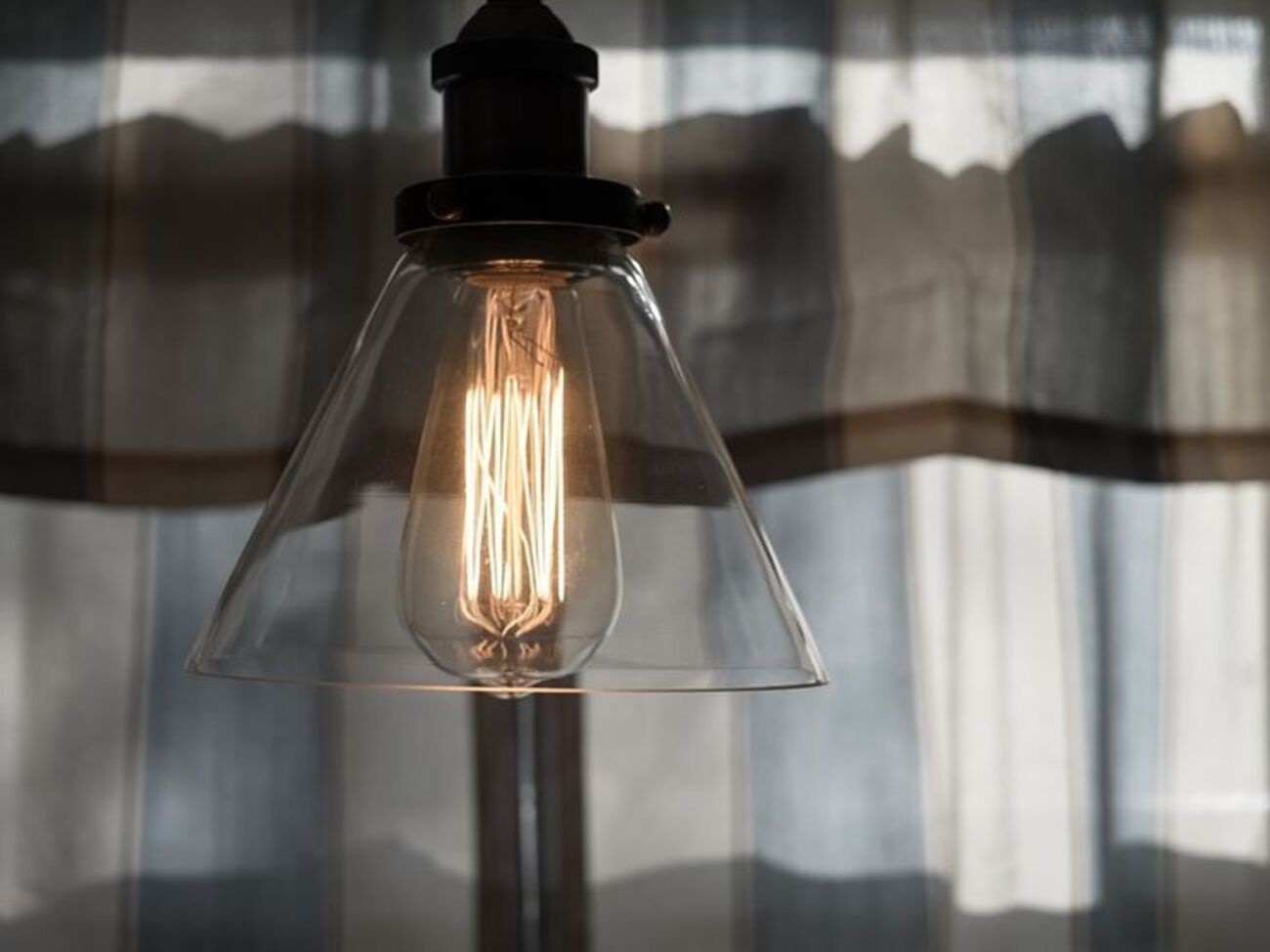 Середня вартість електрики для всіх столиць Європи становить 17,74 євроцента