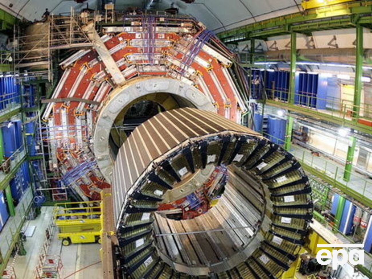 На Великий адронний коллайдер чекають два роки без наукової роботи