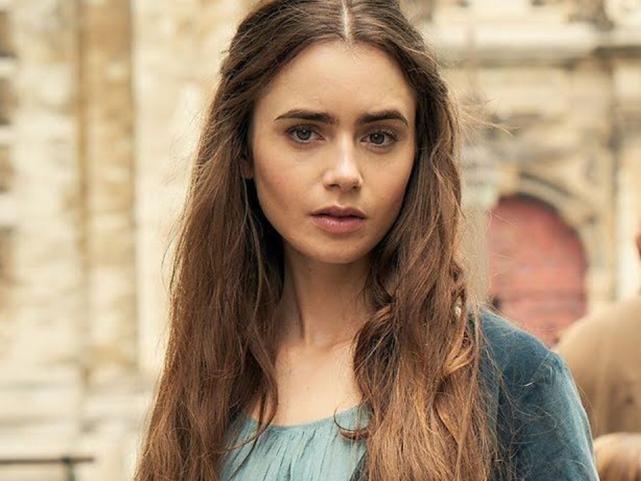 Лили Коллинз исполняет одну из главных ролей