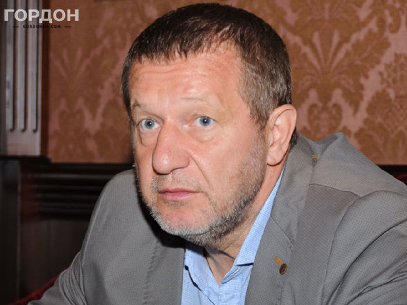 Тільки любі росіяни, народ-богоносець, убили свого імператора. Підло, потайки, без суду і слідства. Не давши можливості виїхати в еміграцію