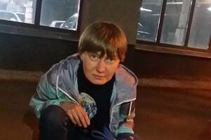 За словами Павла Клімкіна, Наталія Каплан 17 разів приходила в Державну міграційну службу щодо питання продовження посвідки на проживання в Україні