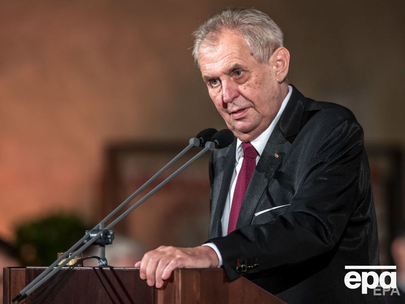 Земан розкритикував реакцію МЗС Чехії, назвавши її "ганебною"