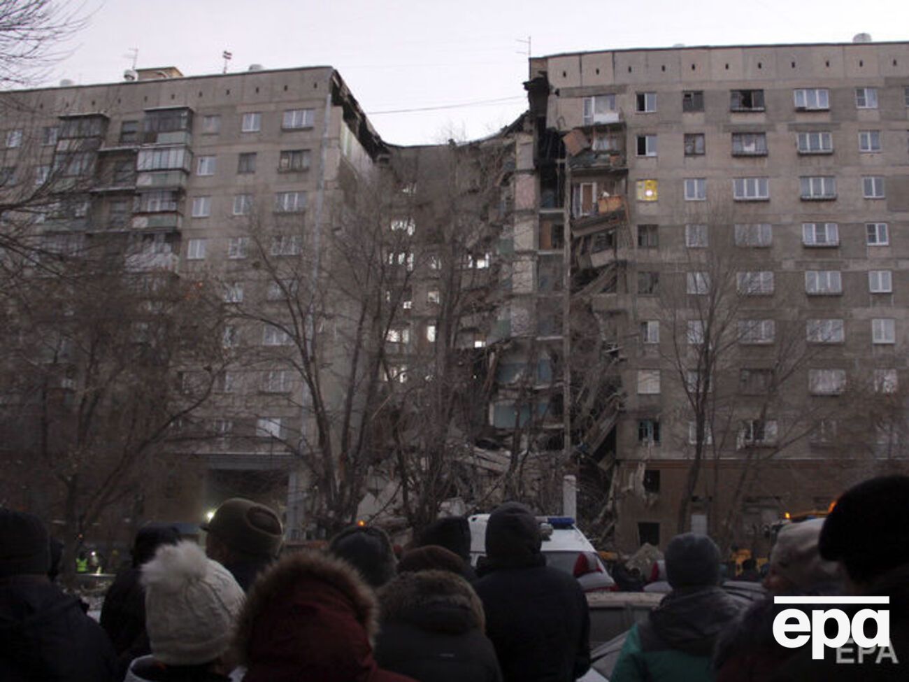 В результате взрыва газа обрушился подъезд жилого дома