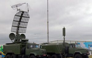 "Кольчуга-М" – станція, яка дає змогу виявляти наземні й надводні цілі, відстежувати їх рух у радіусі 600 км, а повітряні цілі на висоті 10 км – до 800 км