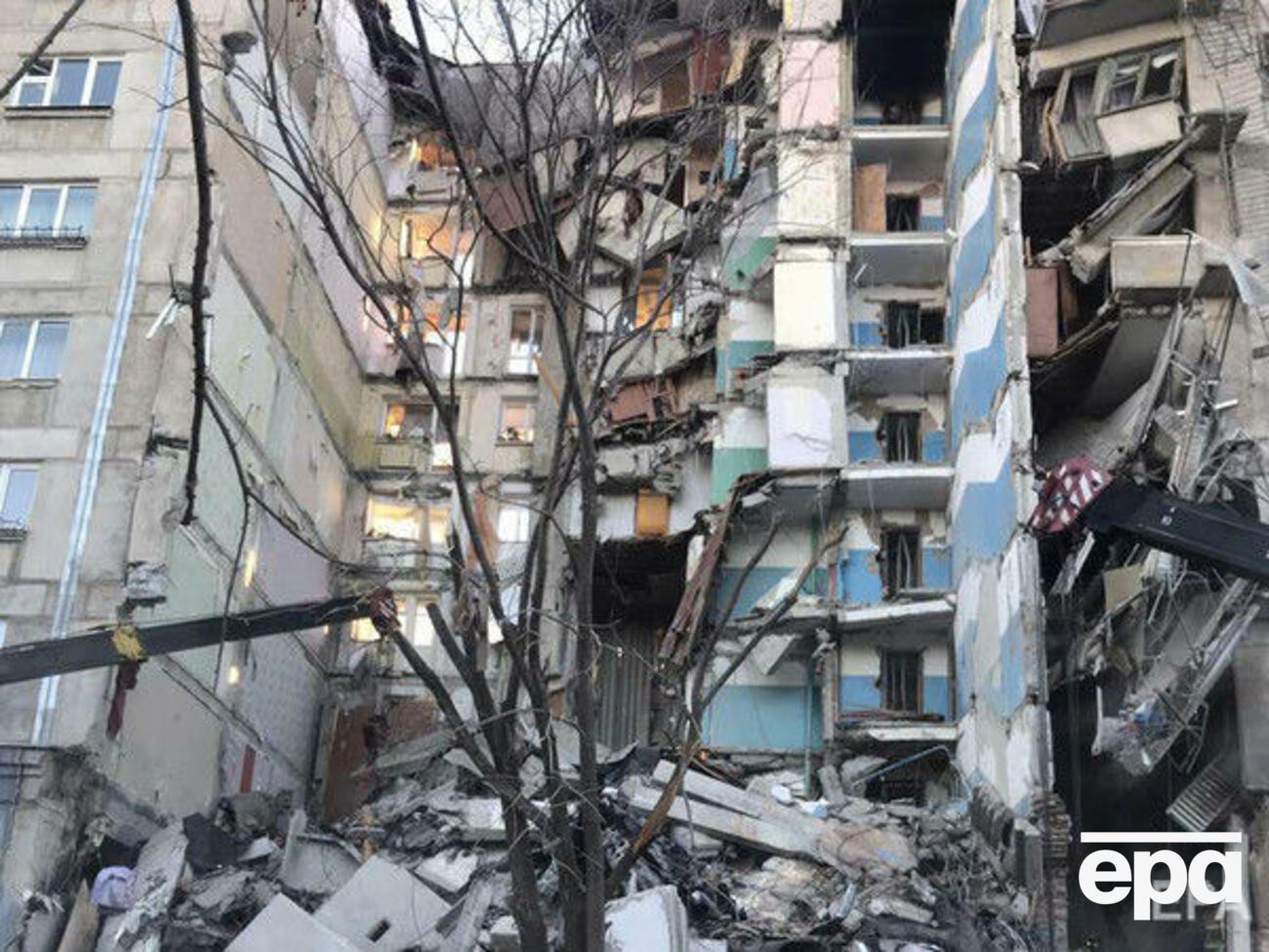 Чотири людини загинули, доля 68 залишається невідомою через вибух будинку в Магнітогорську. Фоторепортаж