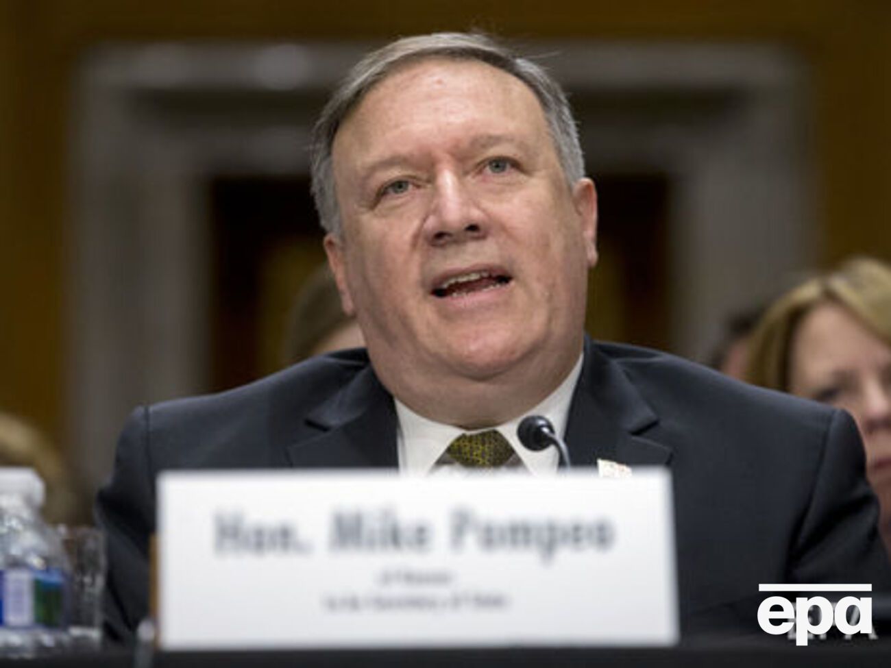 Россия в течение многих лет нарушала Договор о ликвидации ракет средней и меньшей дальности, сказал Помпео