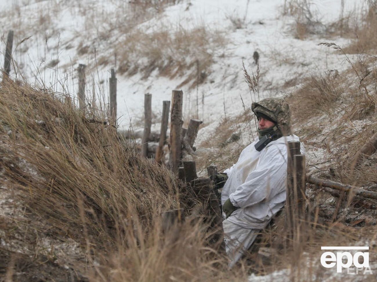 На Донбасі вели вогонь з мінометів калібру 82 мм і 120 мм, зенітної установки, гранатометів, кулеметів і стрілецької зброї