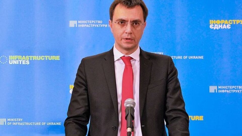 Омелян: Москва здійснює ручне регулювання доступу торговельних суден в українські морські порти Азовського моря