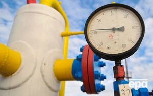 Суд постановил, что "Криворожгаз" обязан предоставлять оплаченные истцами услуги, в том числе установить счетчики газа