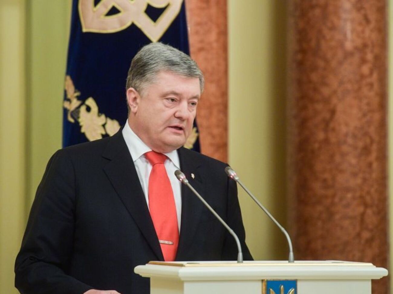 Порошенко отметил, что из Житомирской&nbsp;области на важные оборонные направления будут передислоцированы подразделения десантно-штурмовых войск&nbsp;