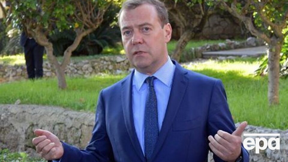 Медведєв: Ми не зацікавлені в тому, щоб це протистояння було нескінченним, але якщо їхні обмеження буде збережено, ми, звичайно, свої обмеження збережемо