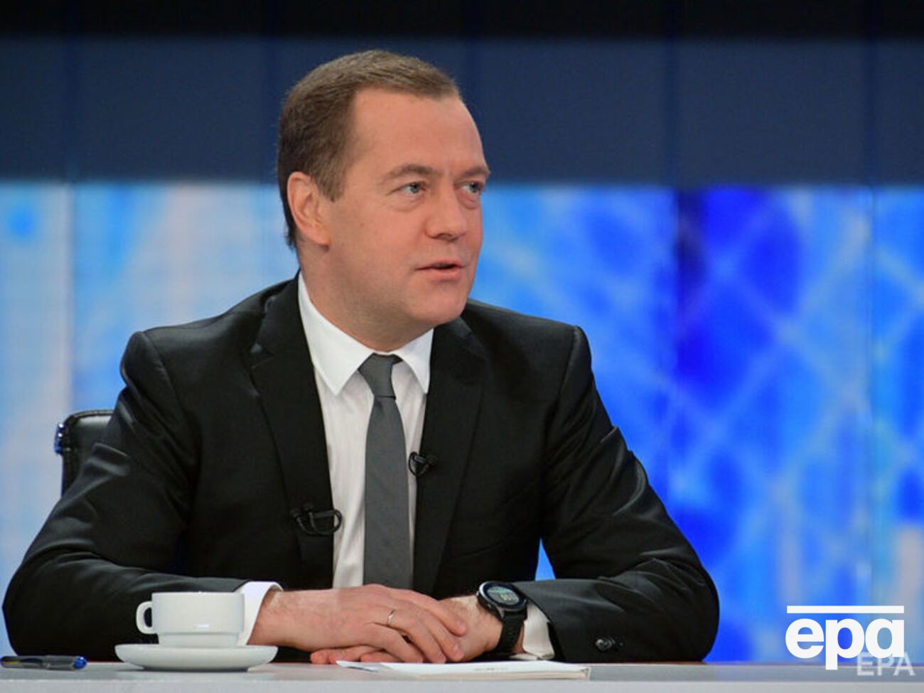 Медведев:&nbsp;Мы поставляем зерно, другие виды товаров на мировые рынки
