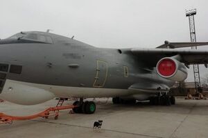 Зловмисники сховали товари військового призначення у літак Іл-76, який мав вилетіти в одну із центральноафриканських країн
