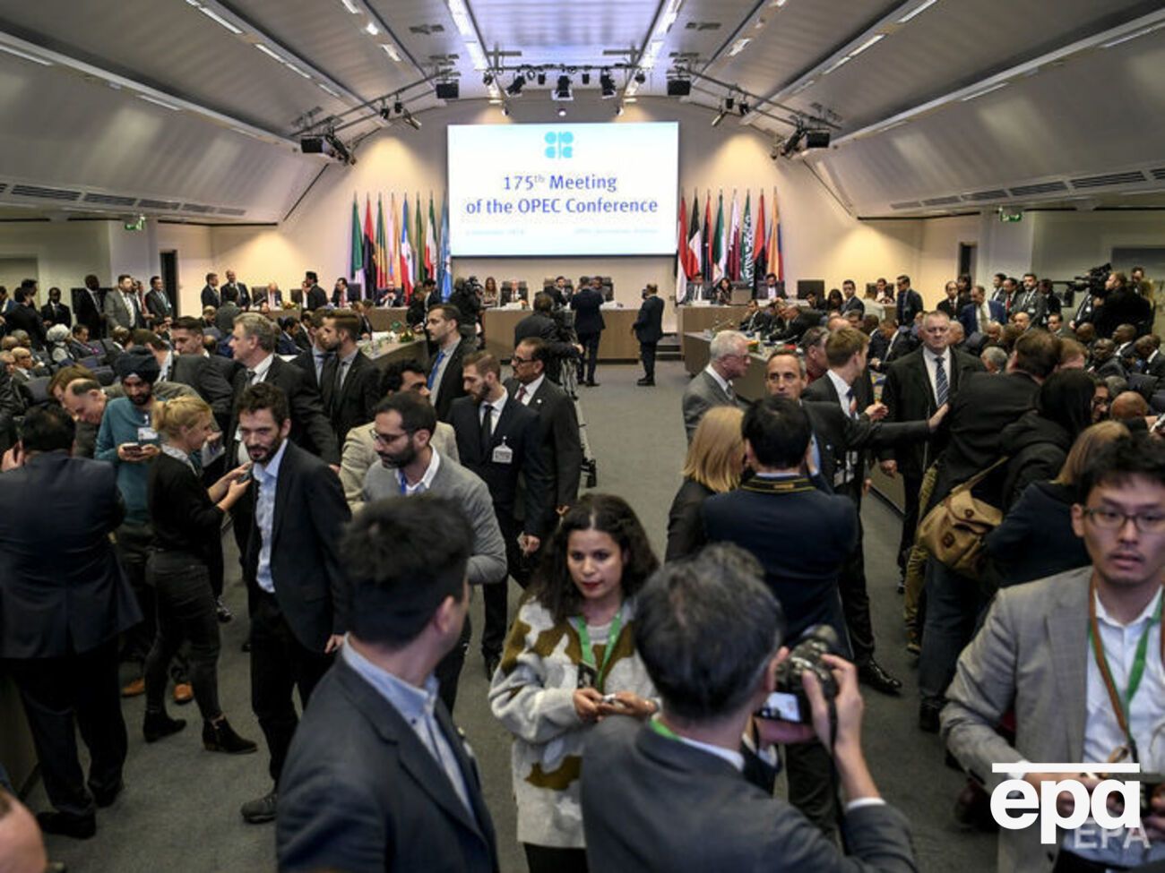 Зустріч країн &ndash; експортерів нафти у Відні завершилася безрезультатно