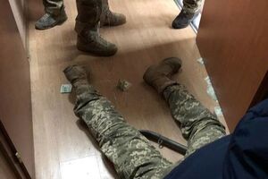 Військком вимагав від директора підприємства $4,5 тис.