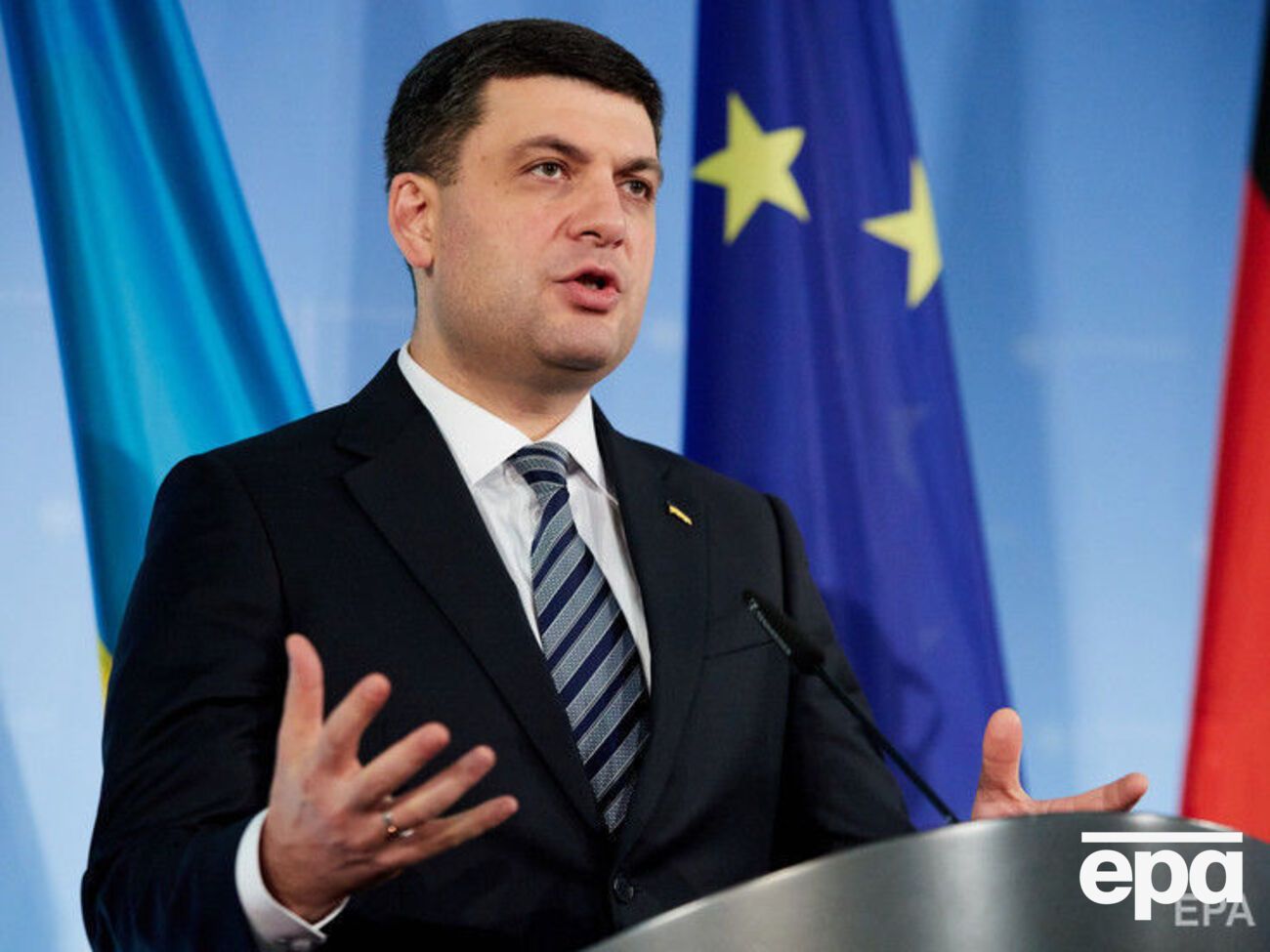 Гройсман об облгазах: Они, монополисты, сели на шею и свесили ноги