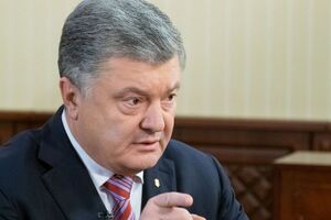 Порошенко: "Азовский" пакет санкций против России был бы наименьшим ответом мира