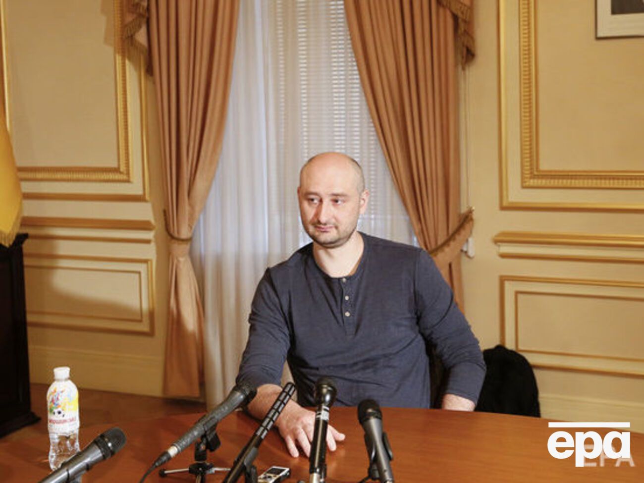 30 травня стало відомо, що вбивство Бабченка було інсценуванням у межах спецоперації СБУ