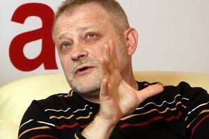 Андрей Золотарев: Очевидно, для власти есть оппозиция "non grata" и оппозиция "grata". Последнюю не "прессуют", ей помогают