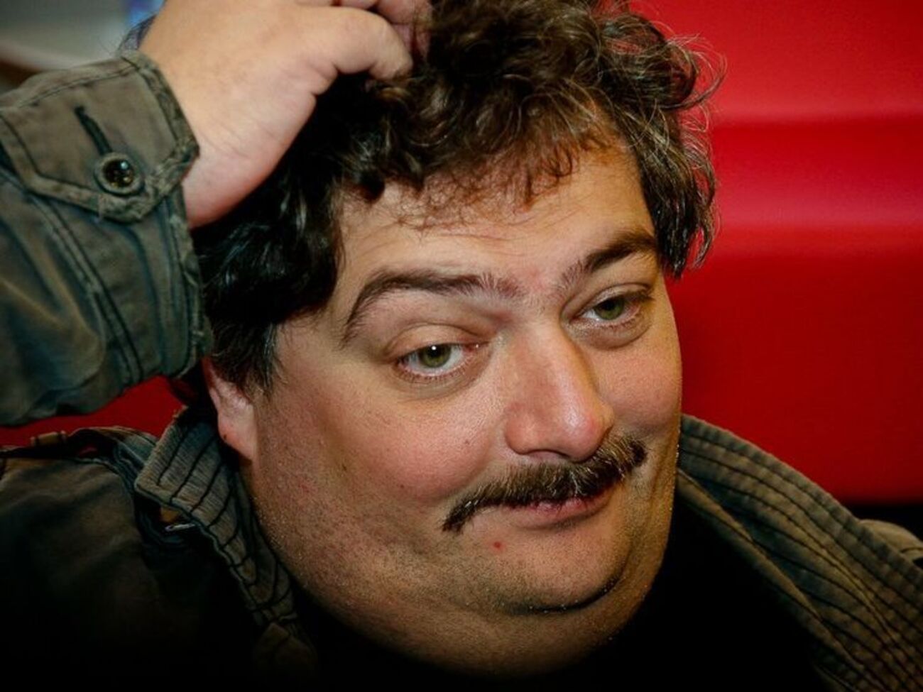 Быков: Ситуация взаимной ненависти и подозрительности предельно обострена